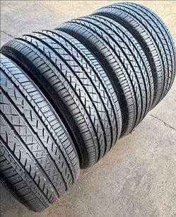 245 50 19 Bridgestone tires Con 80% de Vida Las 4