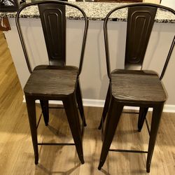 bar stools 