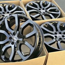 22” Range Rover Land Gloss Black Rims