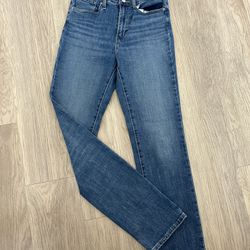Levi High Rise Straight Jeans 