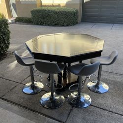 Wood Poker Table With Flip Top And 4 Stools