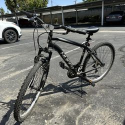 26” used Bike Huffy for sale. needs back tire,