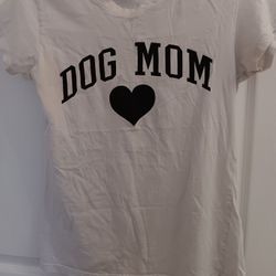 Women's Dog Mom T Shirt
