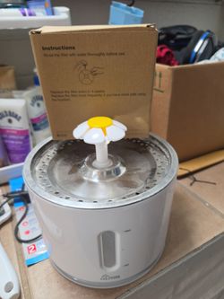 Electric water fountain.