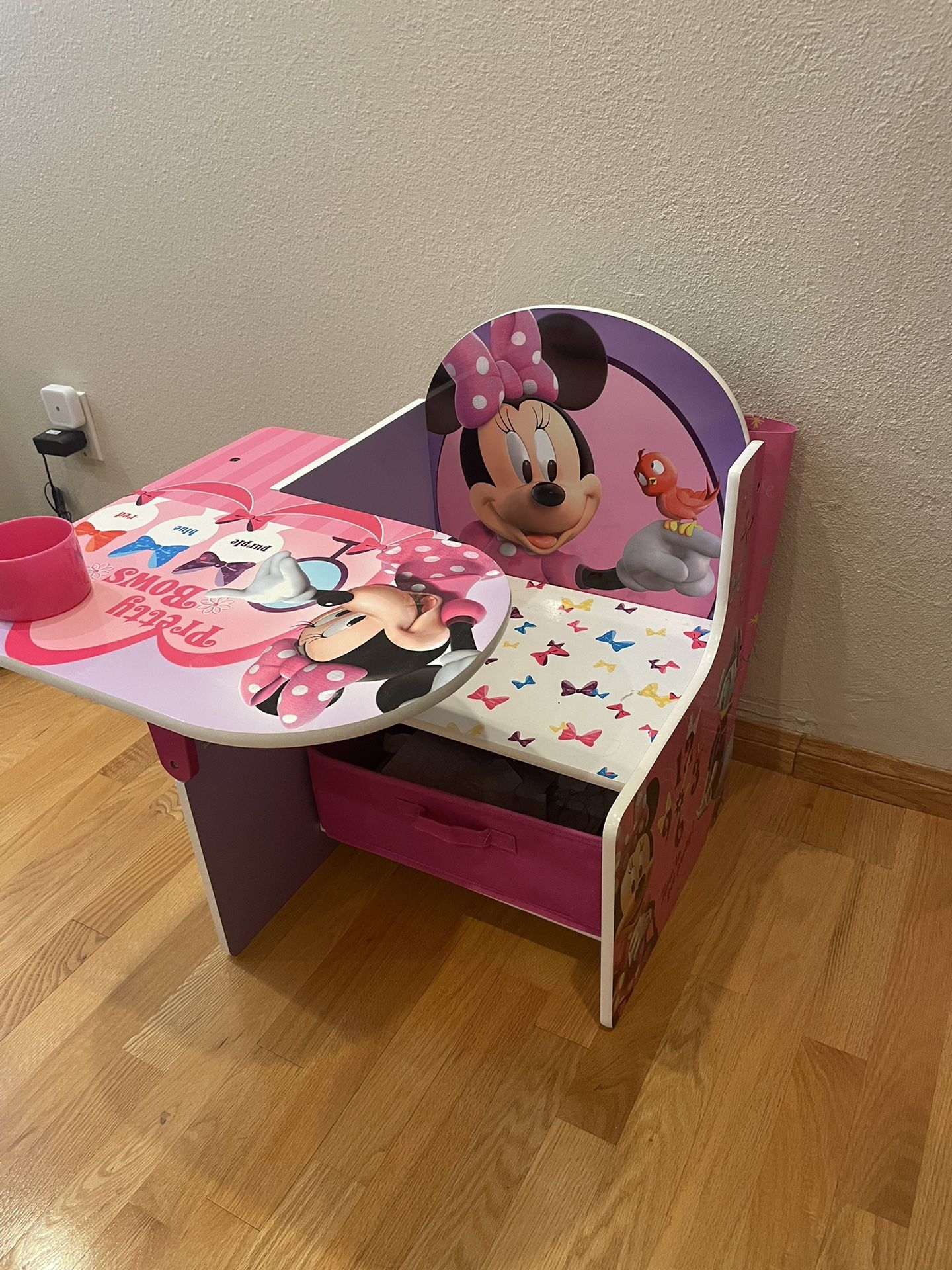 Children Chair Desk With Storage Bin, Minnie M