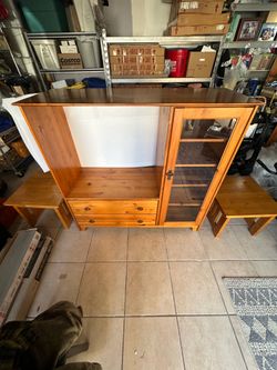 TV/Entertainment Center with Side Tables