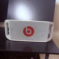Beatbox Portable Speaker 