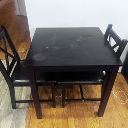 Coffee Table And 2 Chairs