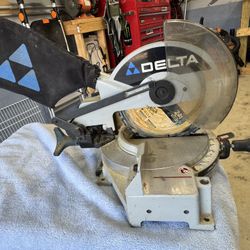 Delta Compound Saw