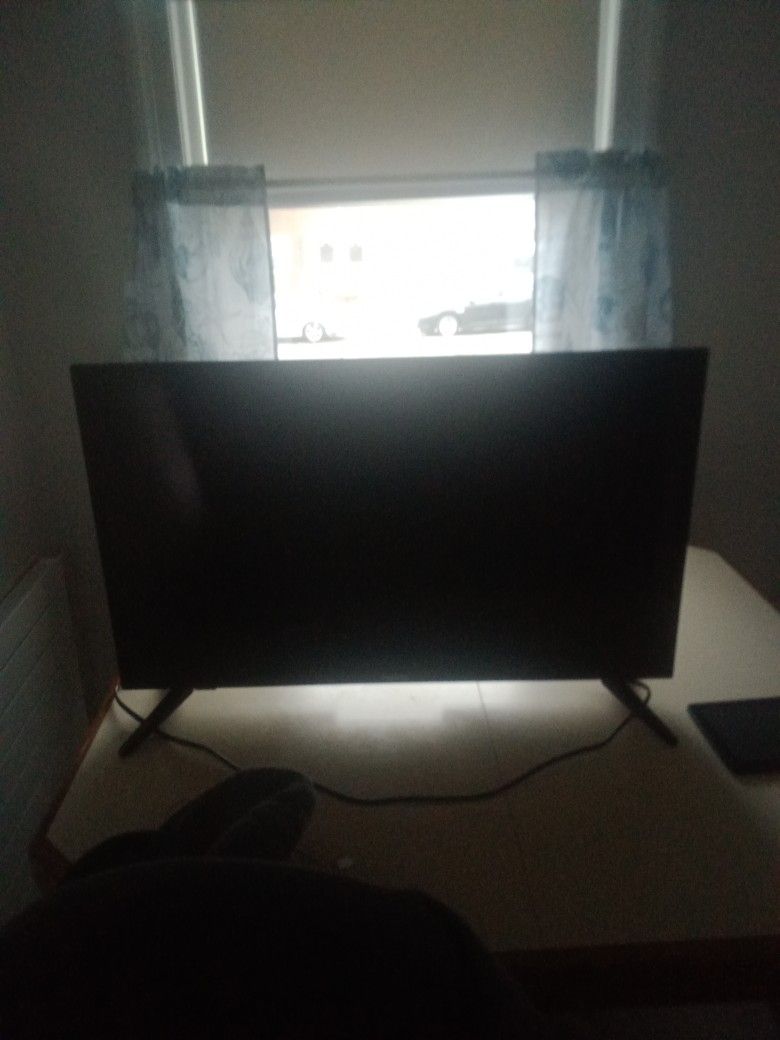 Toshiba TV Color Black 29 Inches 4 Ft