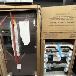 New GE Stainless Steel Bundle Refrigerator + Gas Stove