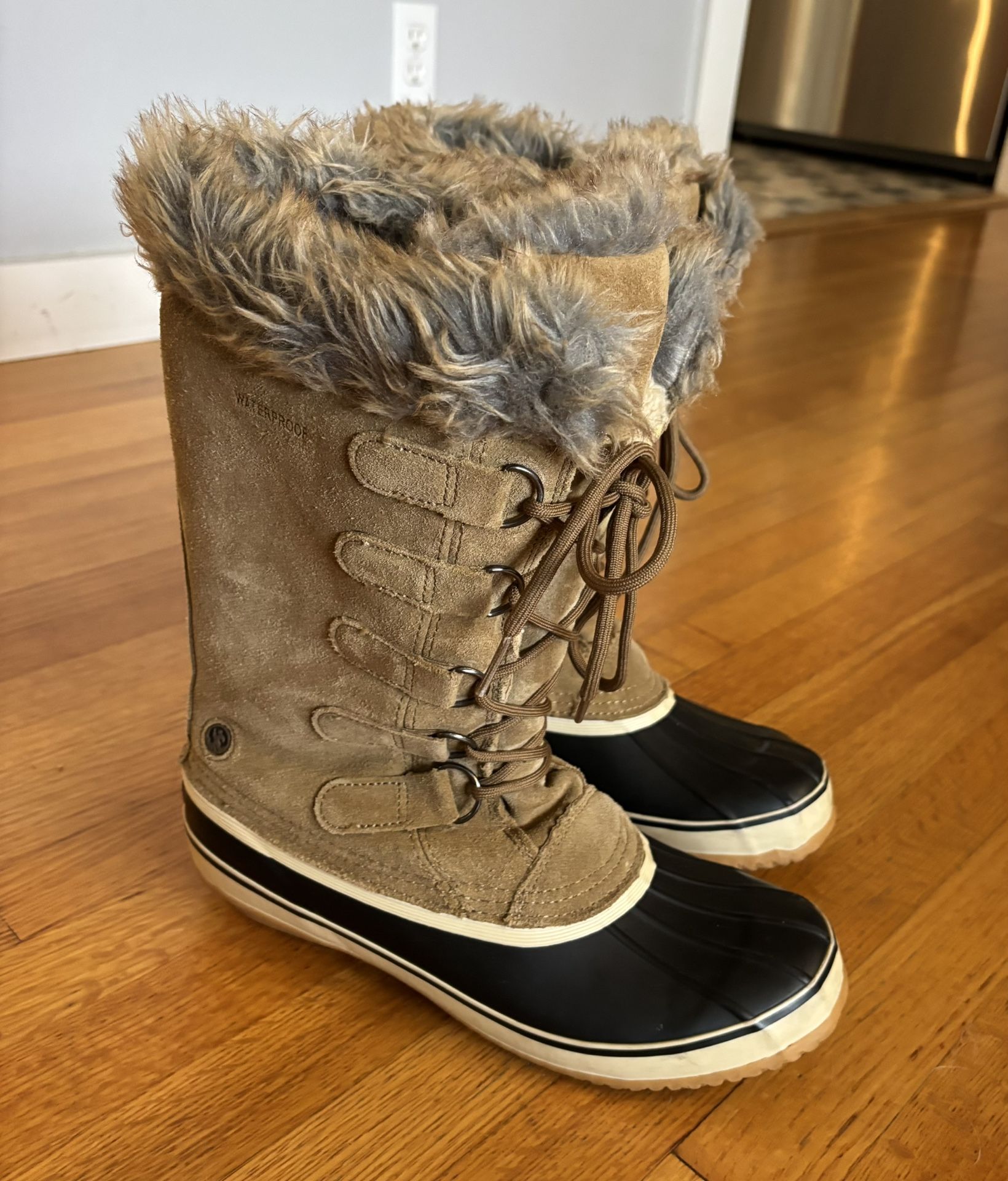 Women’s north side Snow Boots