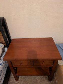 Bed side table