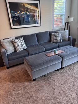 Couch from Lacy’s in Hughson