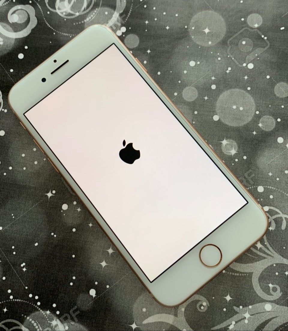 IPhone 8 64 GB Unlocked