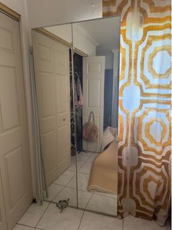 closet Glassdoor