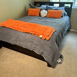 Espresso Platform Queen Bed And Dresser Set $200 Obo