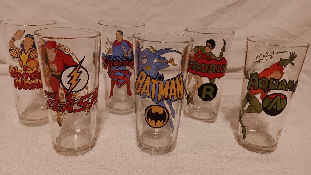 Vintage DC Comics Pepsi Collector Series Superhero Tumblers Glasses 1970s.