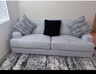 Sofa Like new MOVING