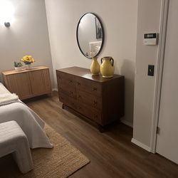 Pottery Barn Kids Lennox 6 drawer dresser 56w x 19d