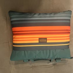 Pendleton Pillow/blanket