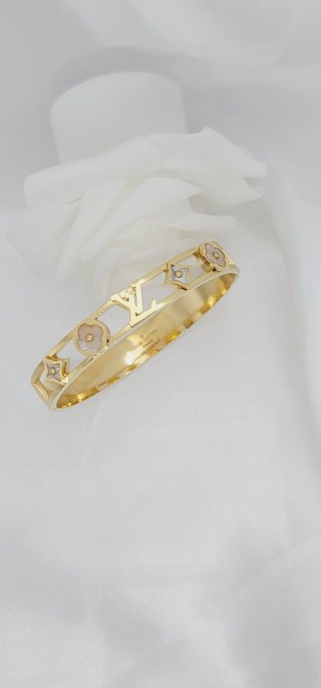 Bangle LV