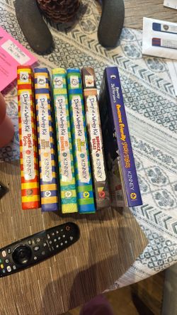 Diary Of A Wimpy Kid - 6 Books!