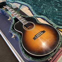 2006 Gibson J-165 Jumbo Acoustic Electric Guitar with Case
