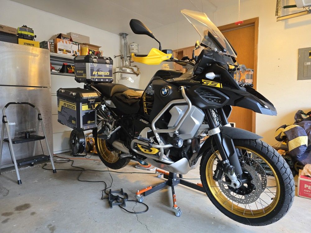 2021 BMW R1250 GSA 40 Year Anniversary Low Suspension