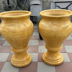 New Flower Pots Made Out Of  Clay Perfect Gift 