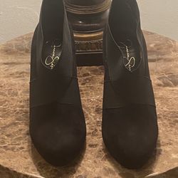 Jessica  Simpson Suede Ankle Boots Size 7 Black Color