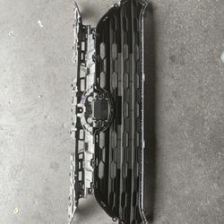 2019-2022 Toyota RAV4 Grille And Radar