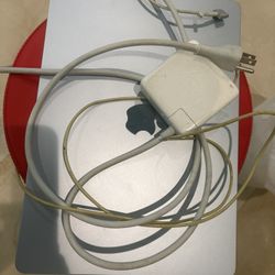 MacBook Pro Charging Wire. Apple Original Charger