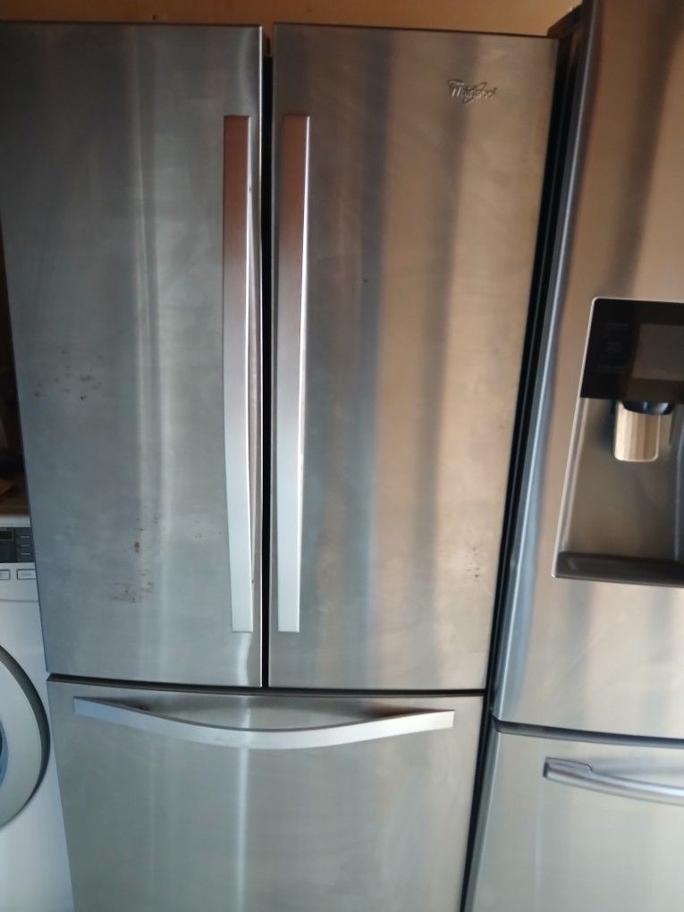 Refrigerator GE French Door And Good Condition 36x70
