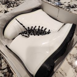 Michael Kors Size 8 PVC Rain Boot Brand New Never Worn