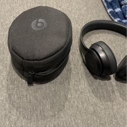 Beats Solo 3 Brand New Never Used 