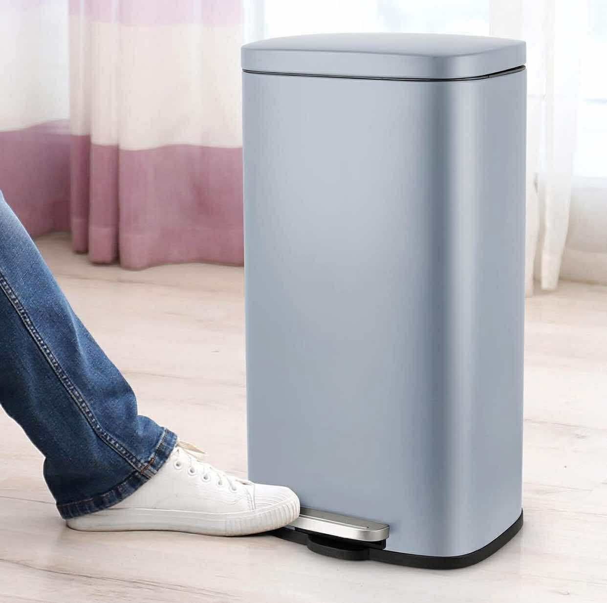13.2 Gallon Step Trash Can, Stainless Steel Garbage Bin, Soft-Close Rubbish Bin with Removable Plastic Inner Bucket, Fingerprint-Proof, Lid Dustbin, S
