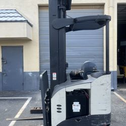 Forklift Crown Reach Truck 