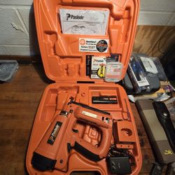 Paslode 16 GA Cordless Straight Finish Nailer