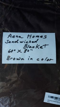 Aena Homes Sandwiched Blanket 60" x 80" comes with it's own carrier bag