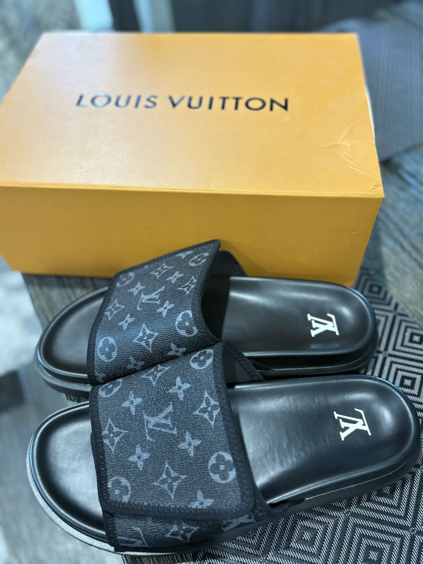 Brand New Louis Vuitton Flip Flops Mens Size 12 $300