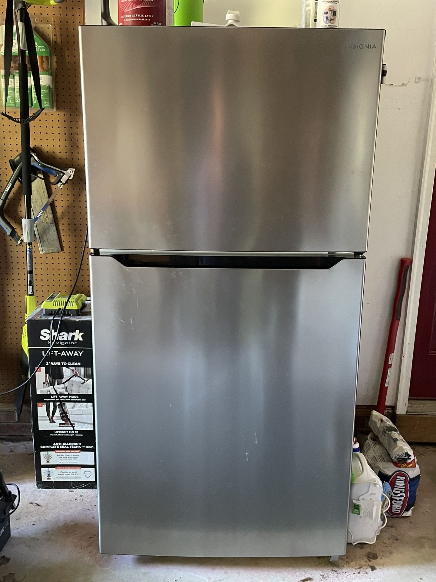 Refrigerator