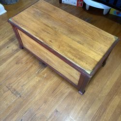 Vintage Blanket Chest