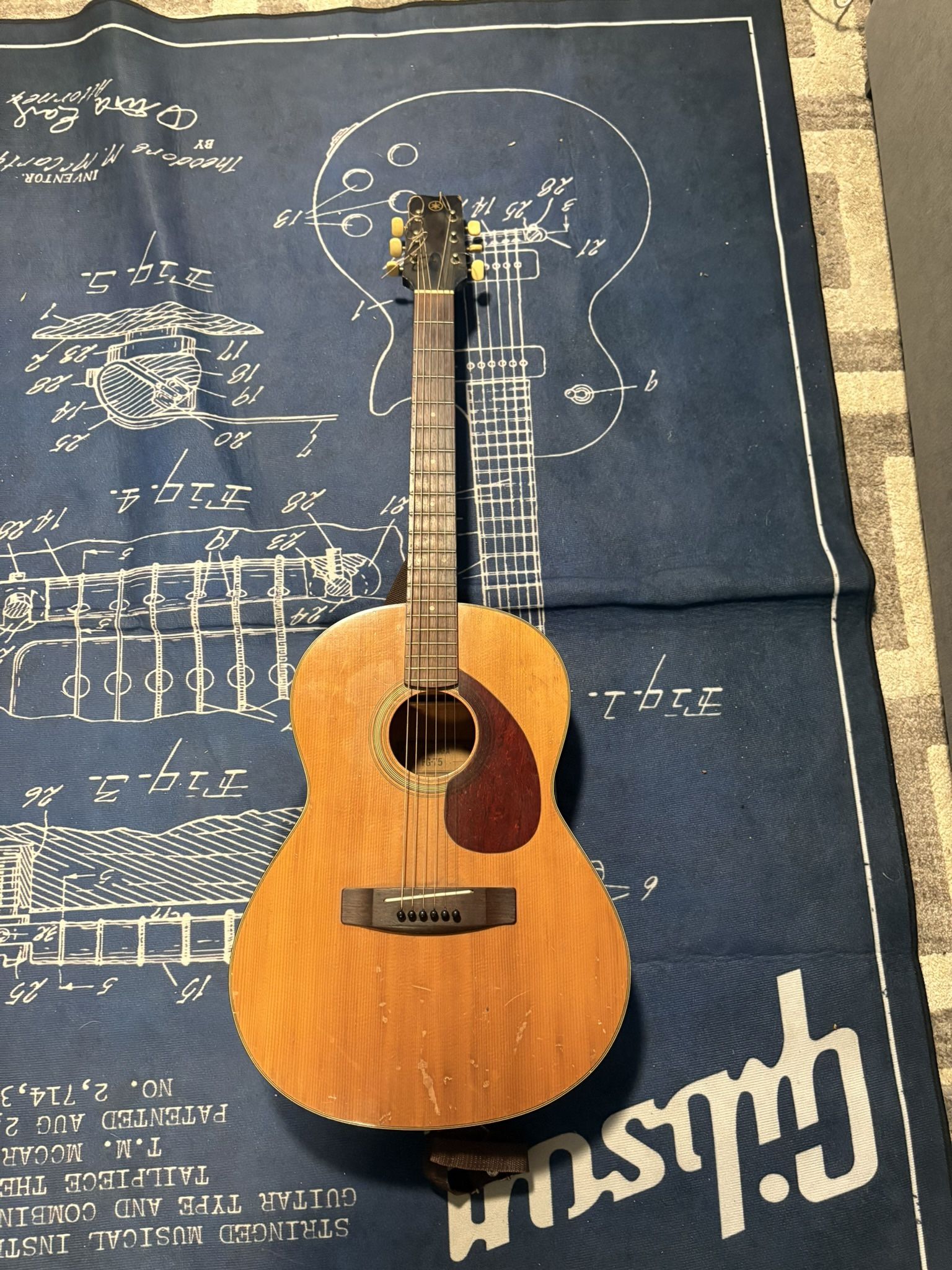 1975 Yamaha Acoustic Guitar 