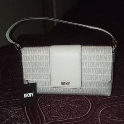 DKNY Monogram Handbag (NWT) $35 NEED GONE