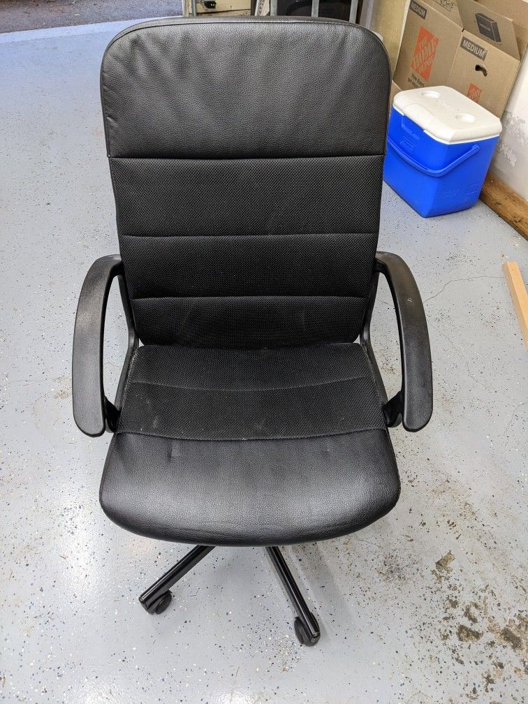 FREE - Office Chair 