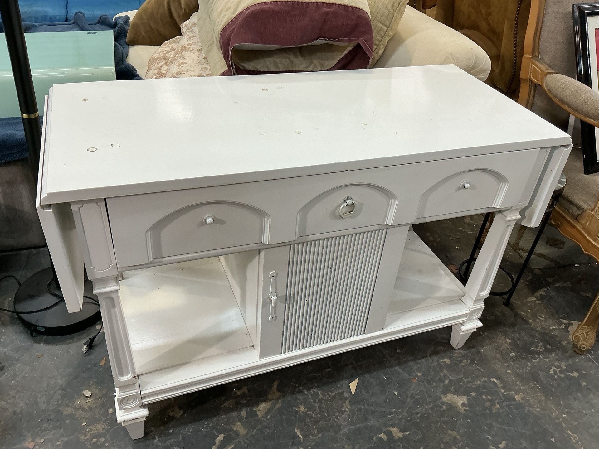 Table Dresser