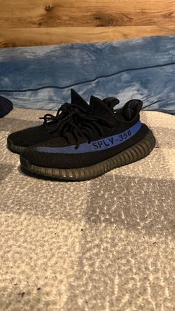 Yeezy 350 boost size 9 5