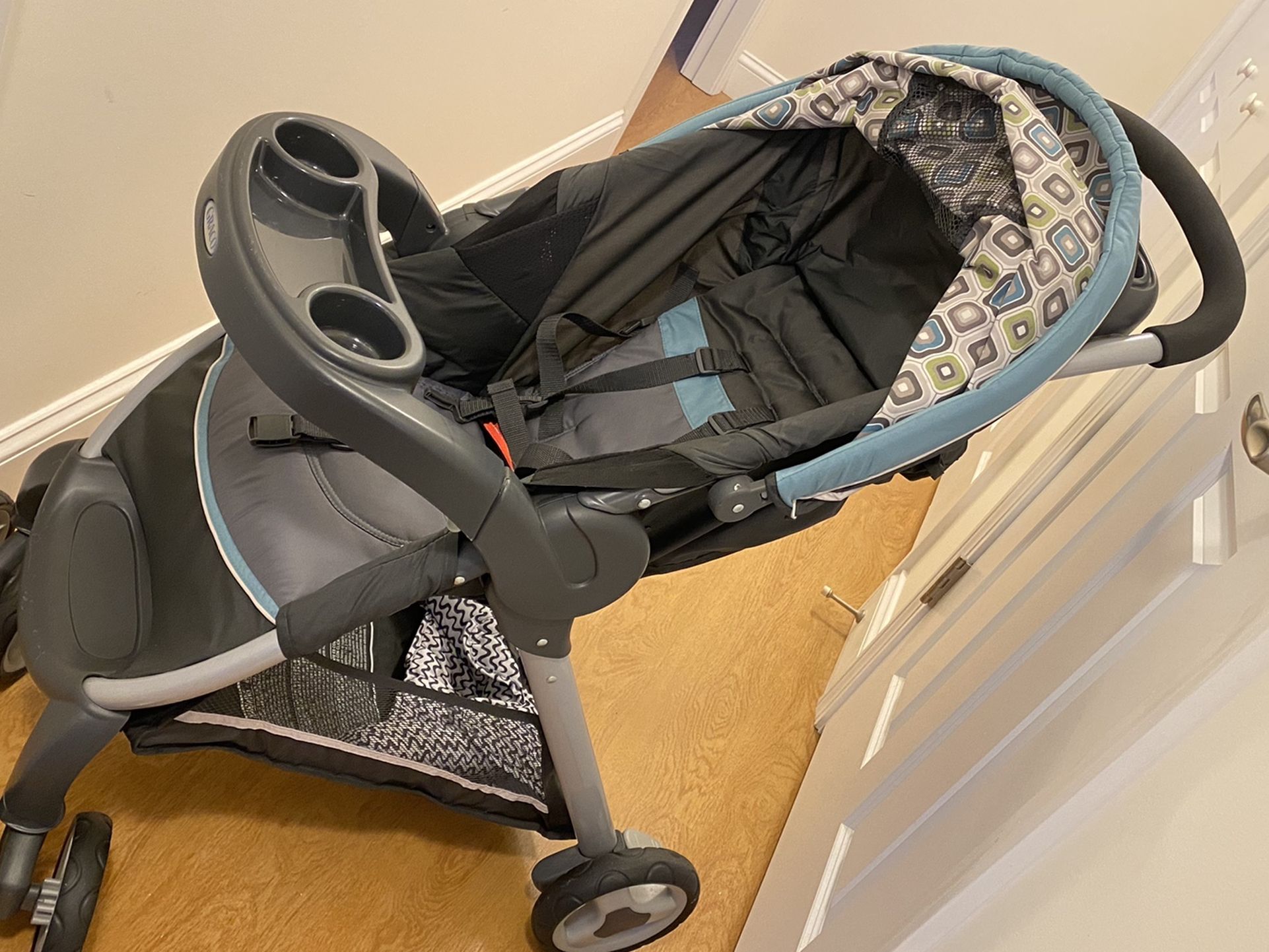 Car seat + Stroller With Very Good Condition
