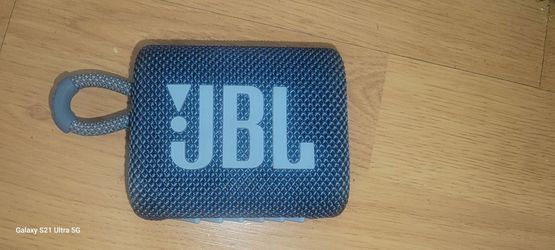 JBL Go3